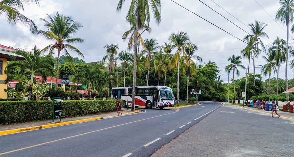 Costa Rica Bus and Minivan Guide